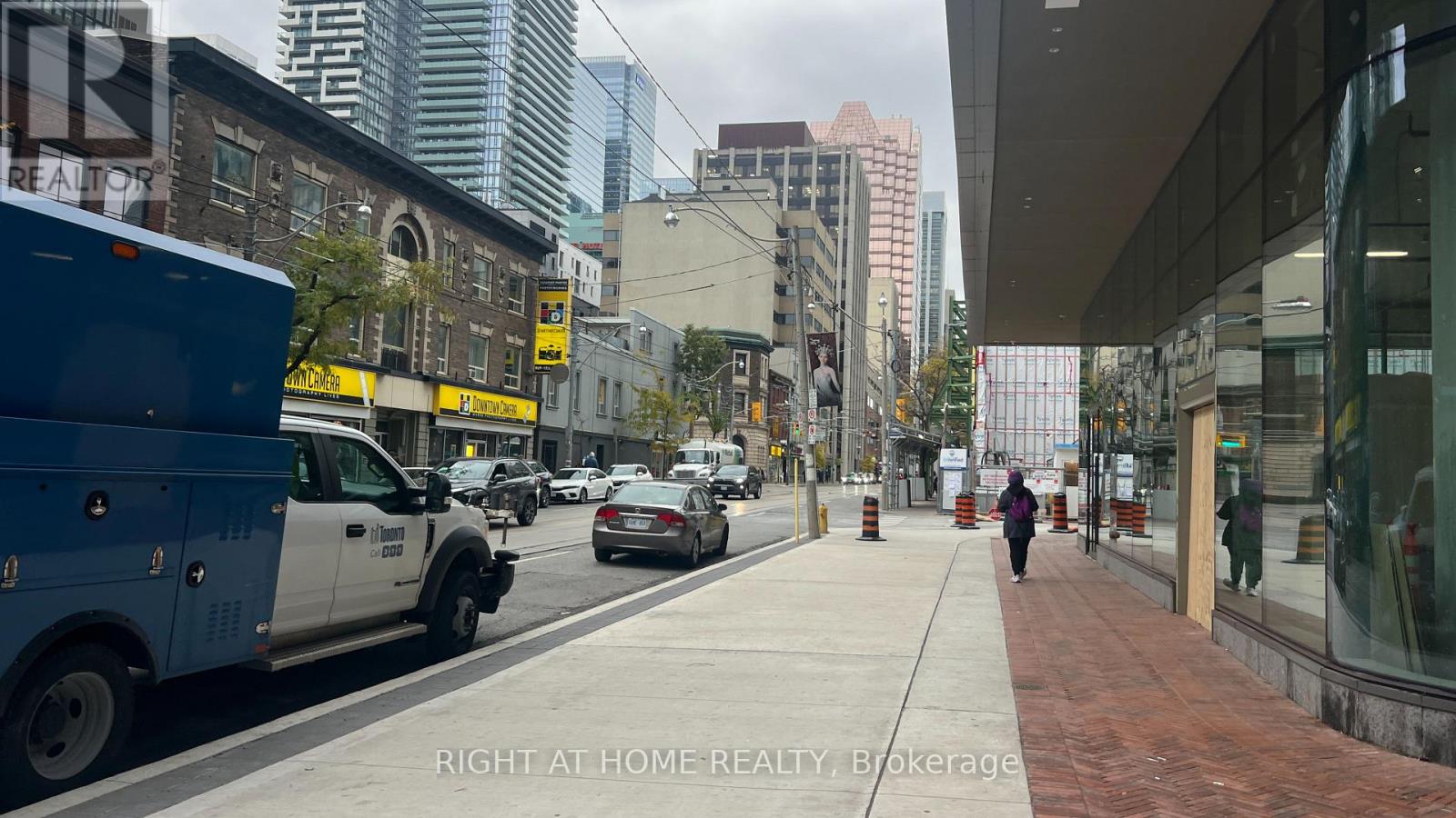 5207 - 88 Queen Street E, Toronto, Ontario  M5C 0B6 - Photo 15 - C12532402