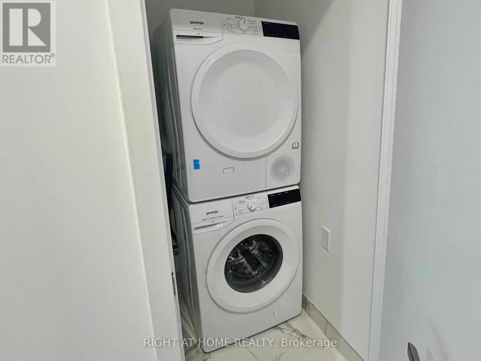 5207 - 88 Queen Street E, Toronto, Ontario  M5C 0B6 - Photo 7 - C12532402