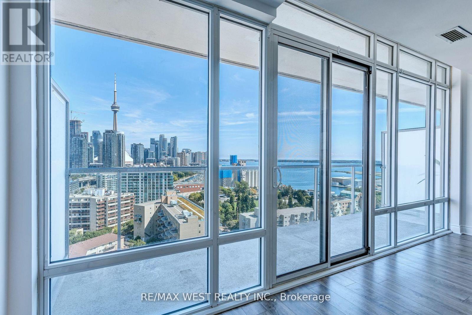 2008 - 90 STADIUM ROAD, Toronto, Ontario