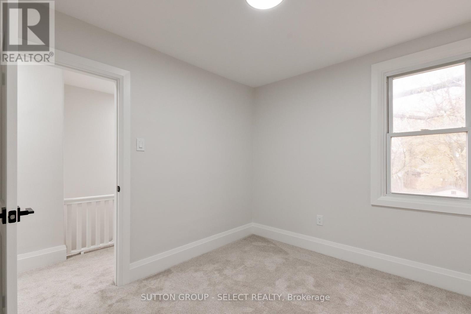 104 Oak Street, London East, Ontario  N5Z 2H6 - Photo 35 - X12532426