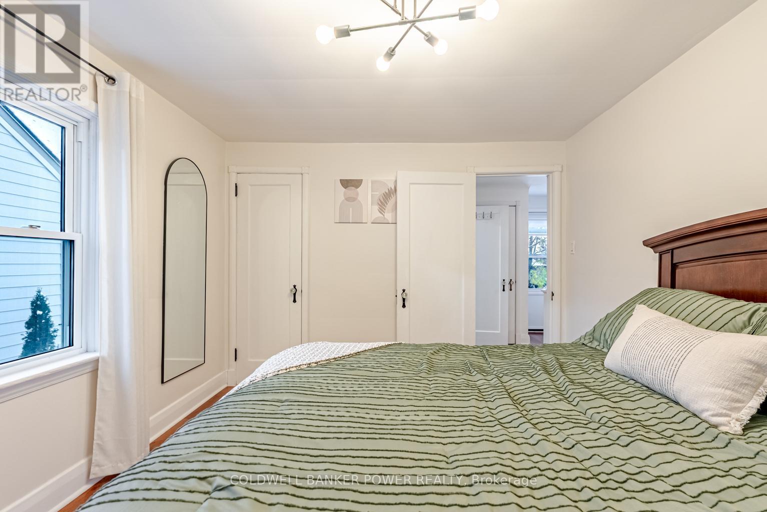 Photo 23 of 41 for 148 Iroquois Avenue