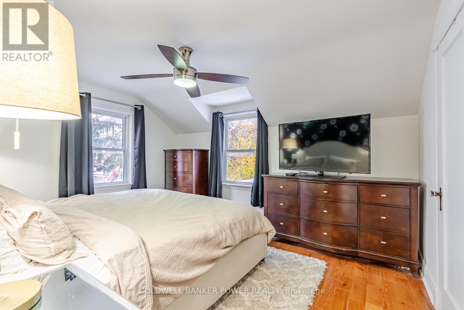 Photo 27 of 41 for 148 Iroquois Avenue