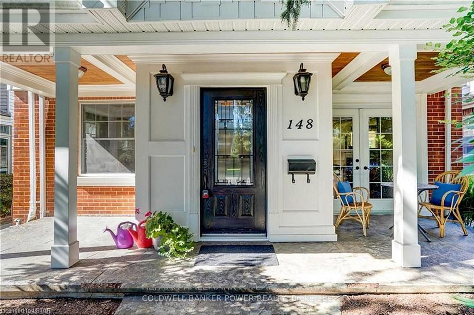 Photo 3 of 41 for 148 Iroquois Avenue