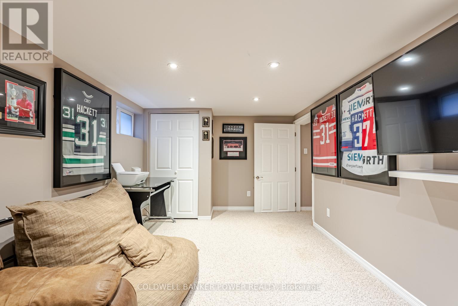 Photo 31 of 41 for 148 Iroquois Avenue