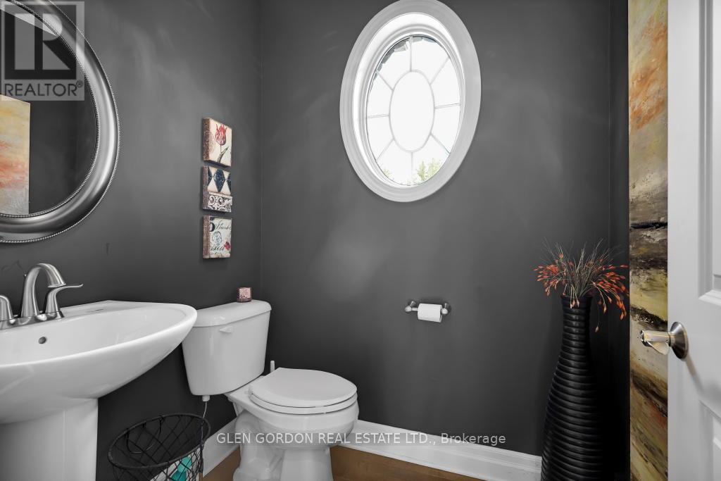 3390 Settlement Place, London South, Ontario  N6P 0A7 - Photo 16 - X12532614