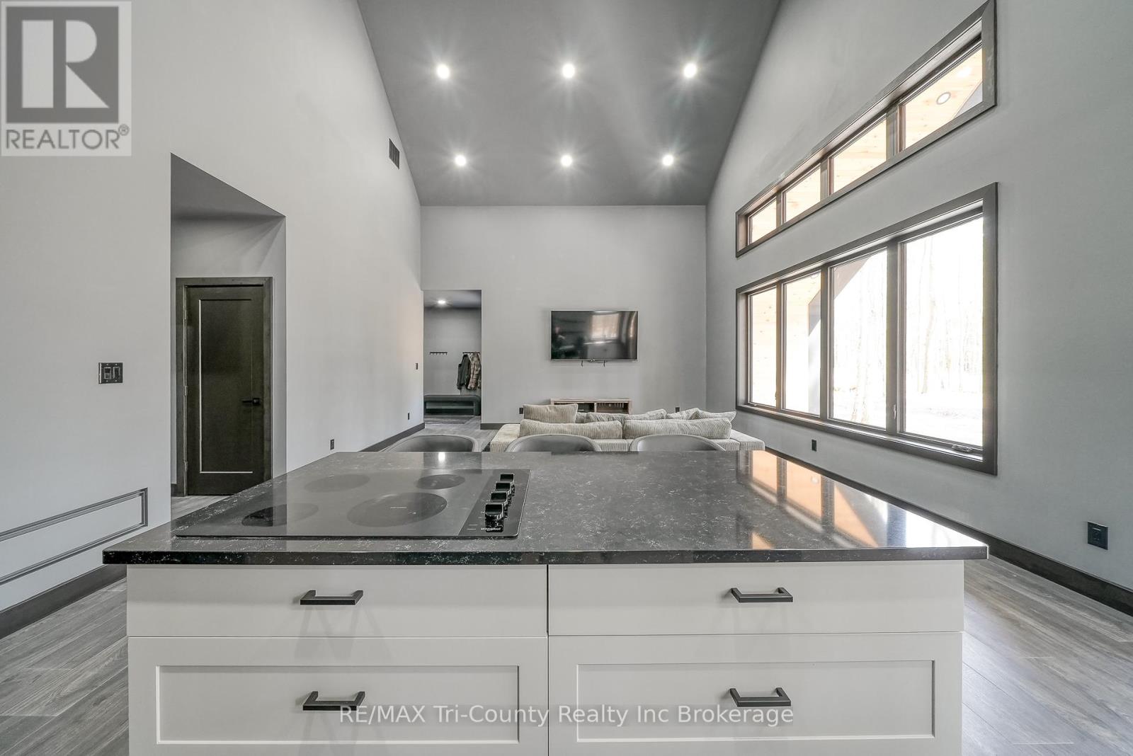 1498 12th Concession Road, Norfolk, Ontario  N0E 1G0 - Photo 13 - X12359809