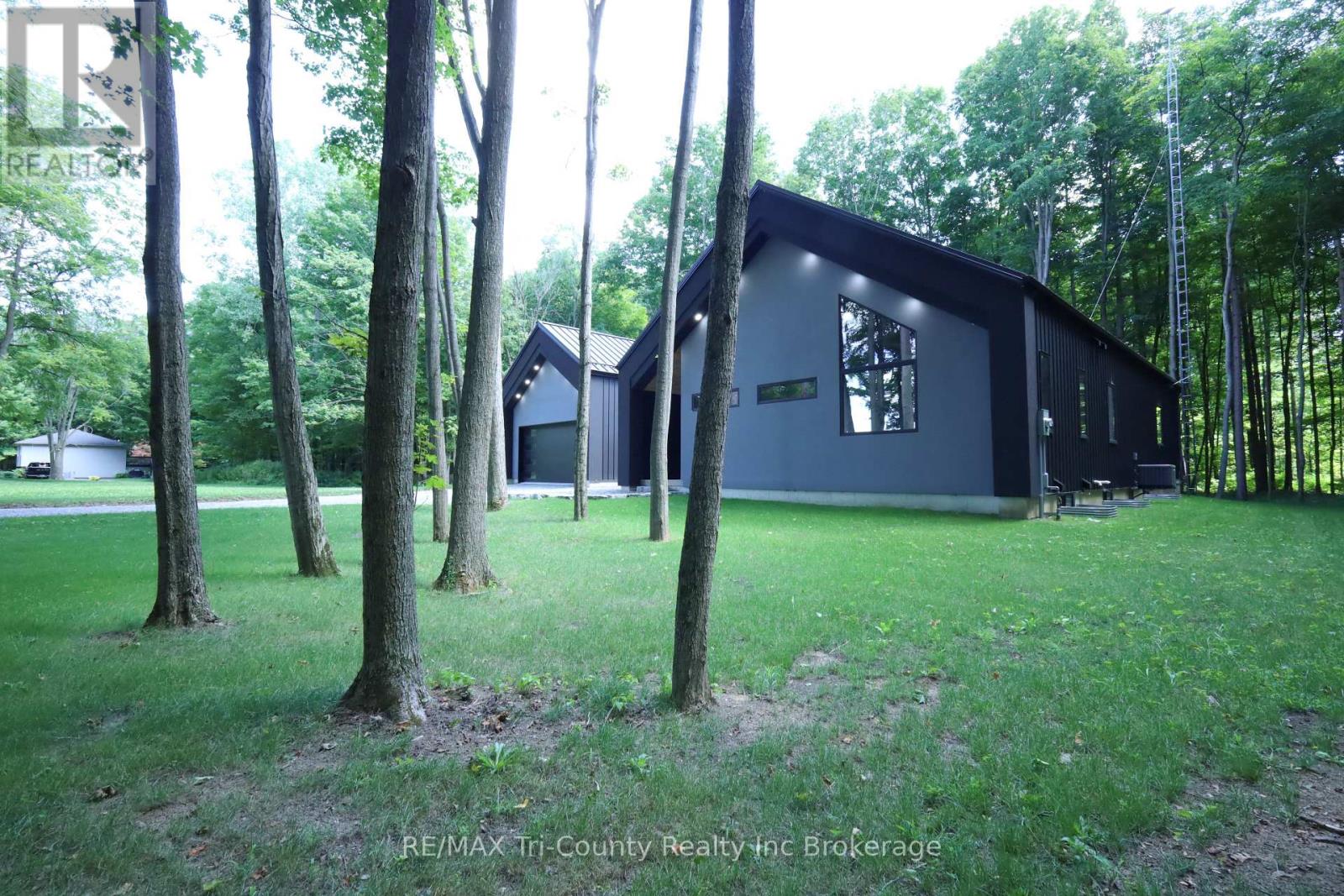 1498 12th Concession Road, Norfolk, Ontario  N0E 1G0 - Photo 4 - X12359809