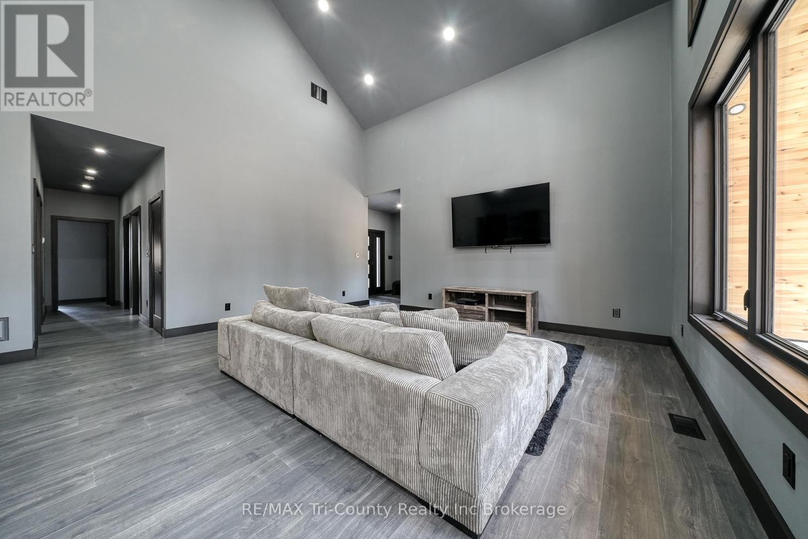 1498 12th Concession Road, Norfolk, Ontario  N0E 1G0 - Photo 8 - X12359809