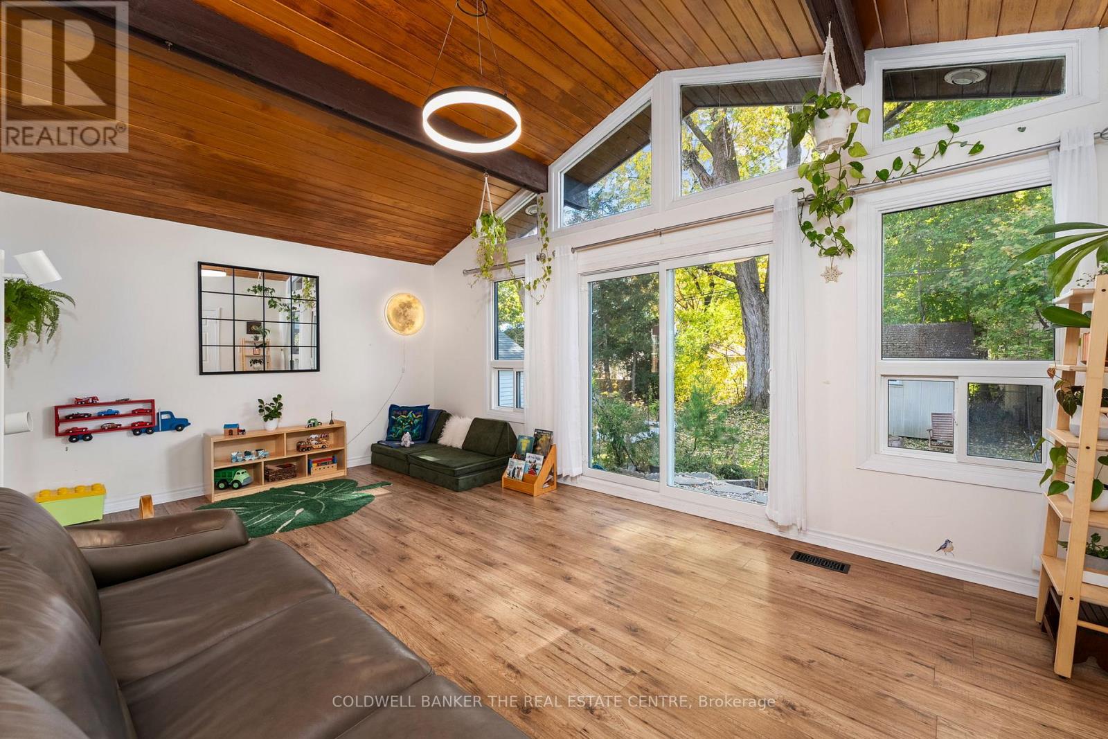 105 Hillcroft Street, Oshawa, Ontario  L1G 2L3 - Photo 9 - E12532272