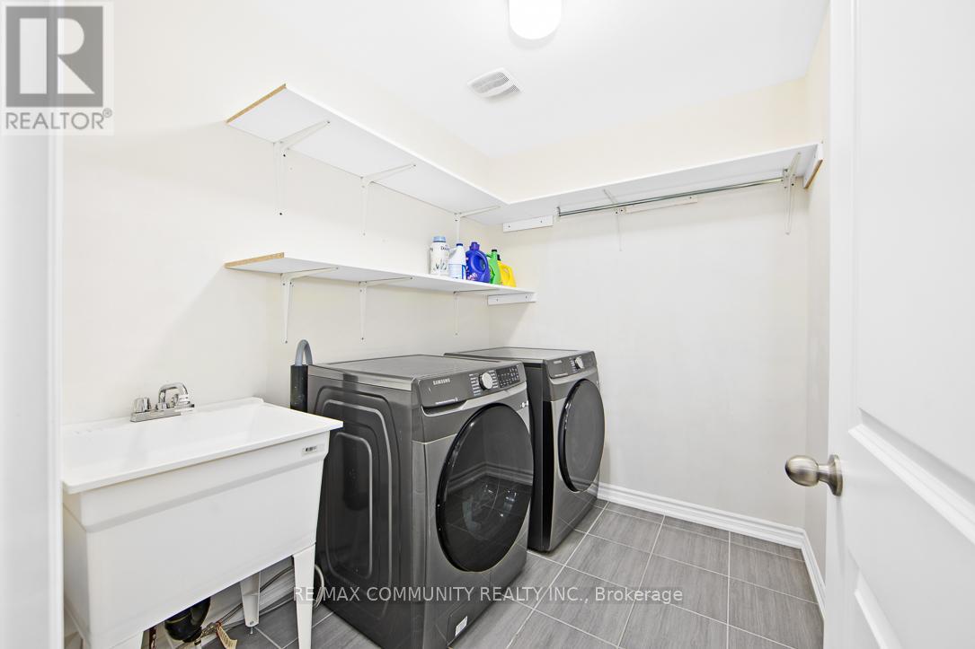 1073 Skyridge Boulevard, Pickering, Ontario  L1X 0M8 - Photo 17 - E12532326