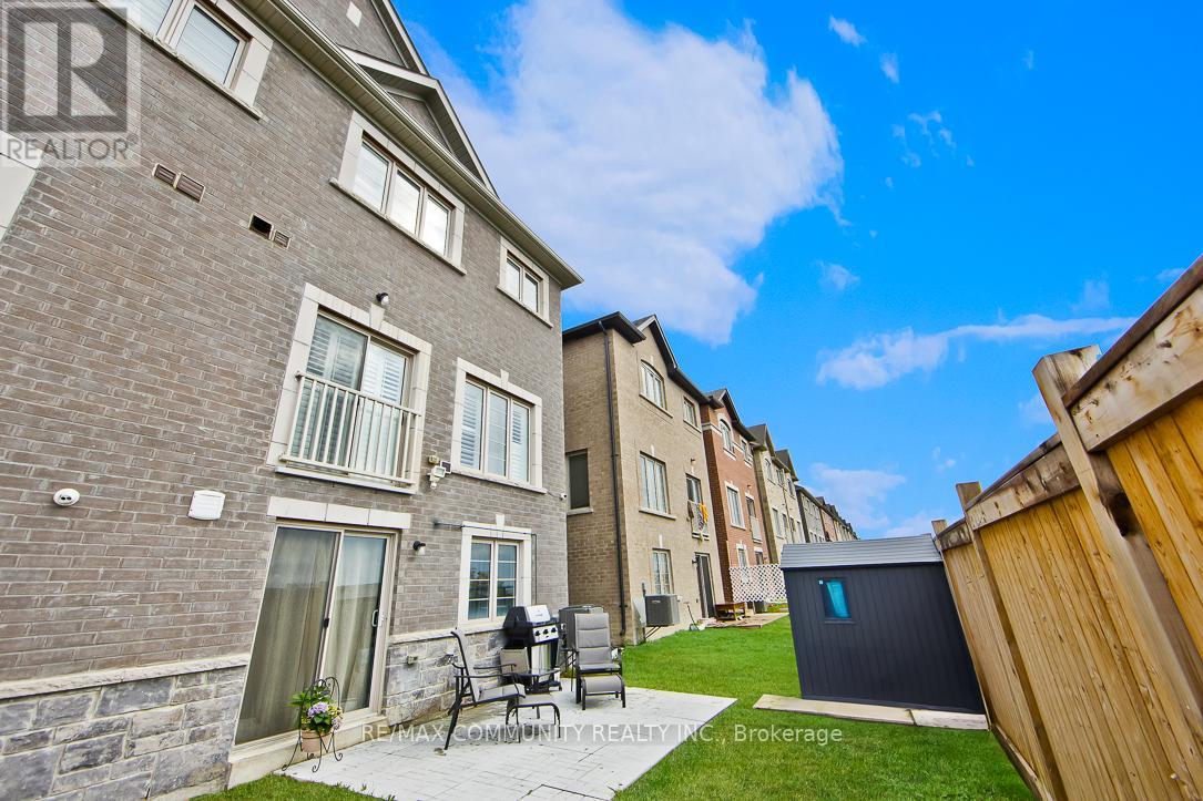 1073 Skyridge Boulevard, Pickering, Ontario  L1X 0M8 - Photo 25 - E12532326