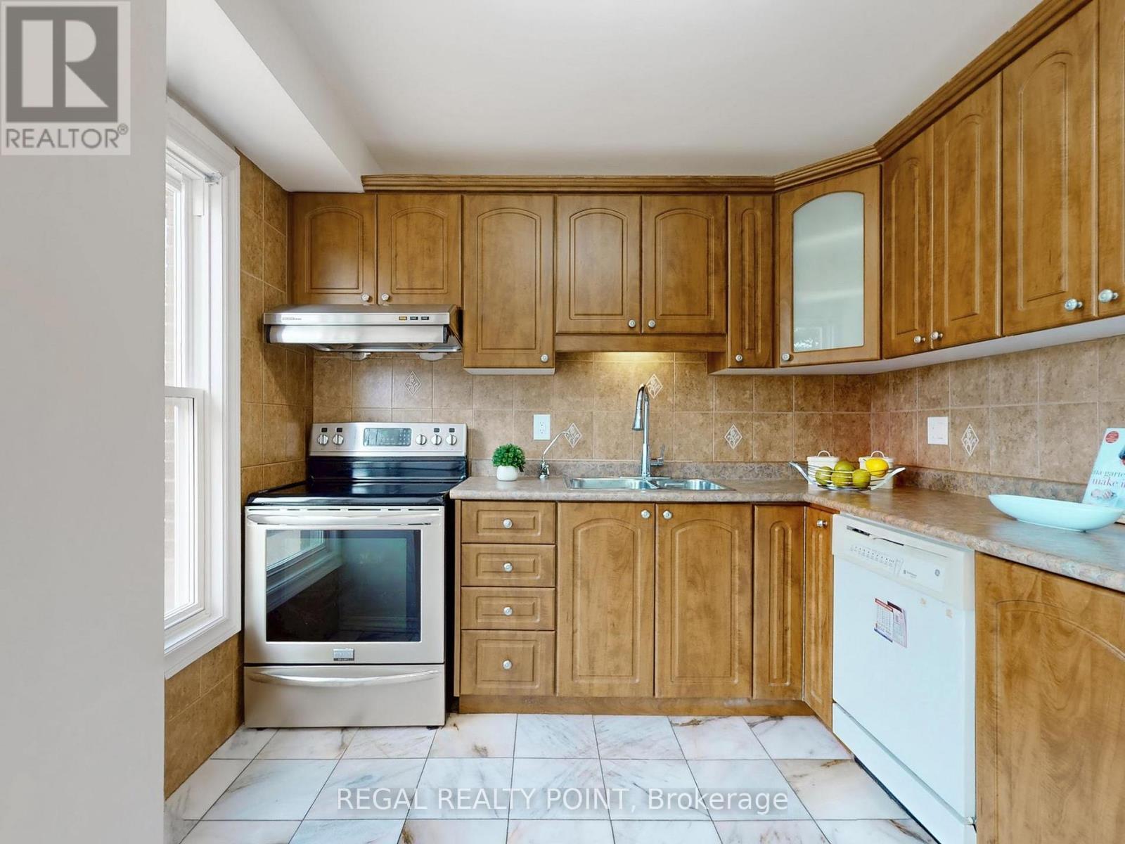 63 - 100 Bridletowne Circle, Toronto, Ontario  M1W 2G8 - Photo 11 - E12532376