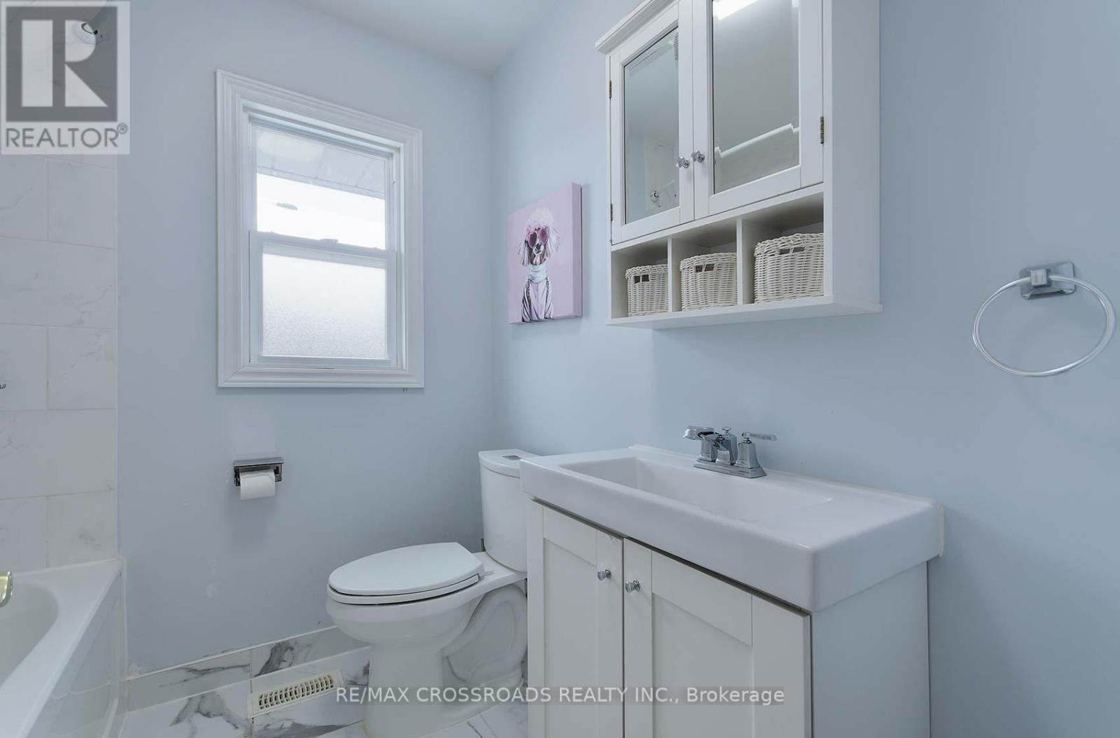 40 Stansbury Crescent, Toronto, Ontario  M1K 4R6 - Photo 15 - E12532396