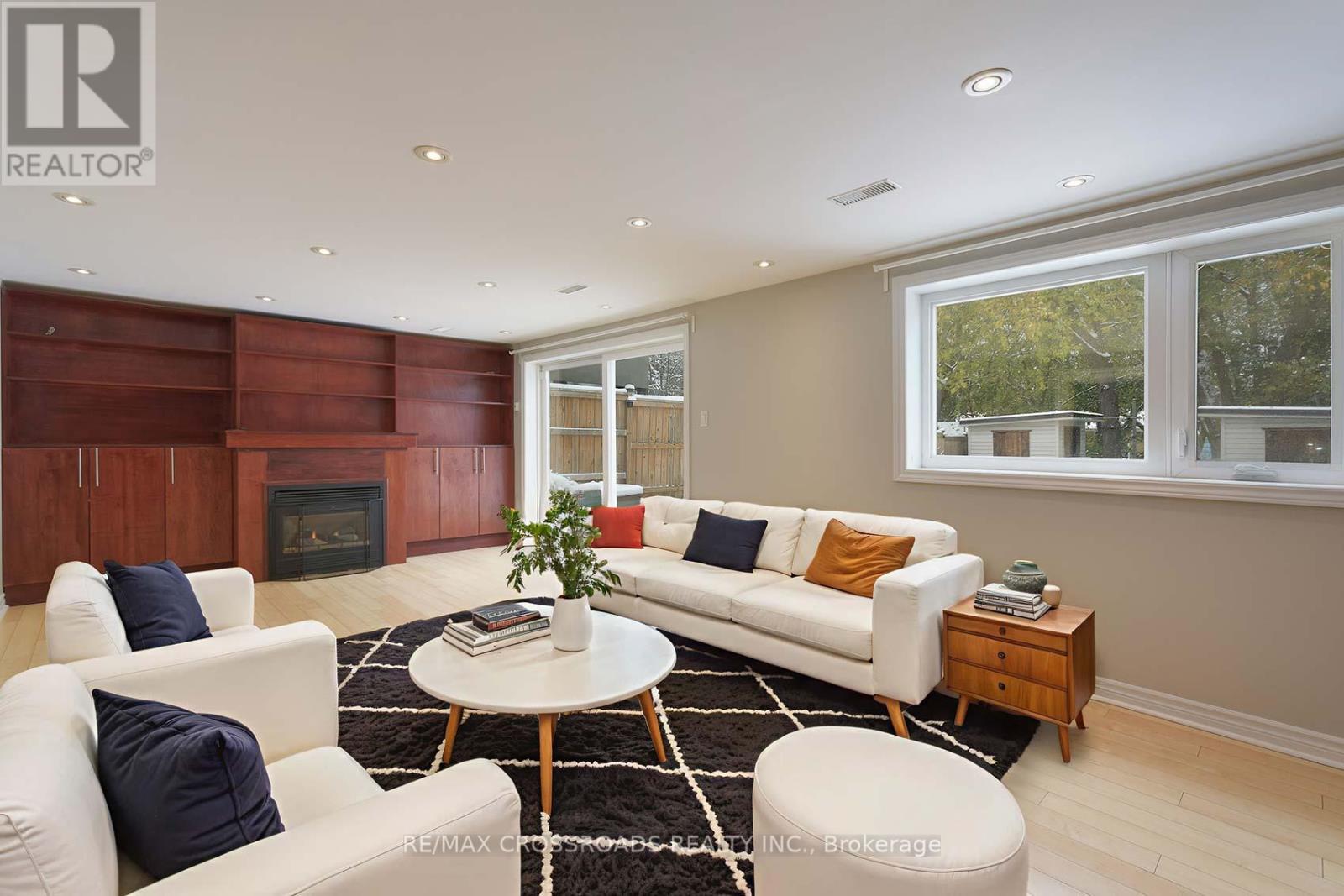 40 Stansbury Crescent, Toronto, Ontario  M1K 4R6 - Photo 20 - E12532396