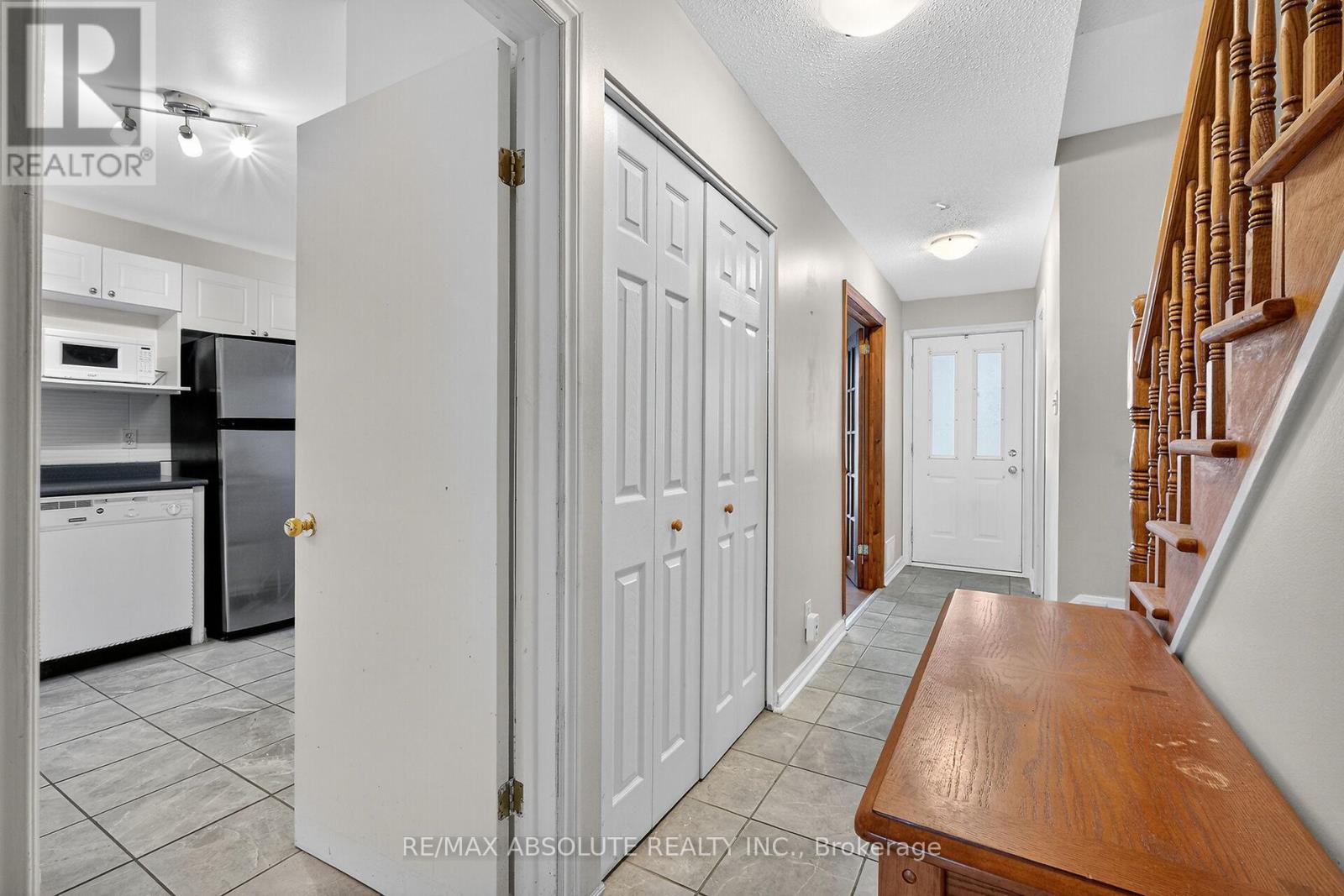 2628 Baseline Road, Ottawa, Ontario  K2H 7B4 - Photo 17 - X12532422