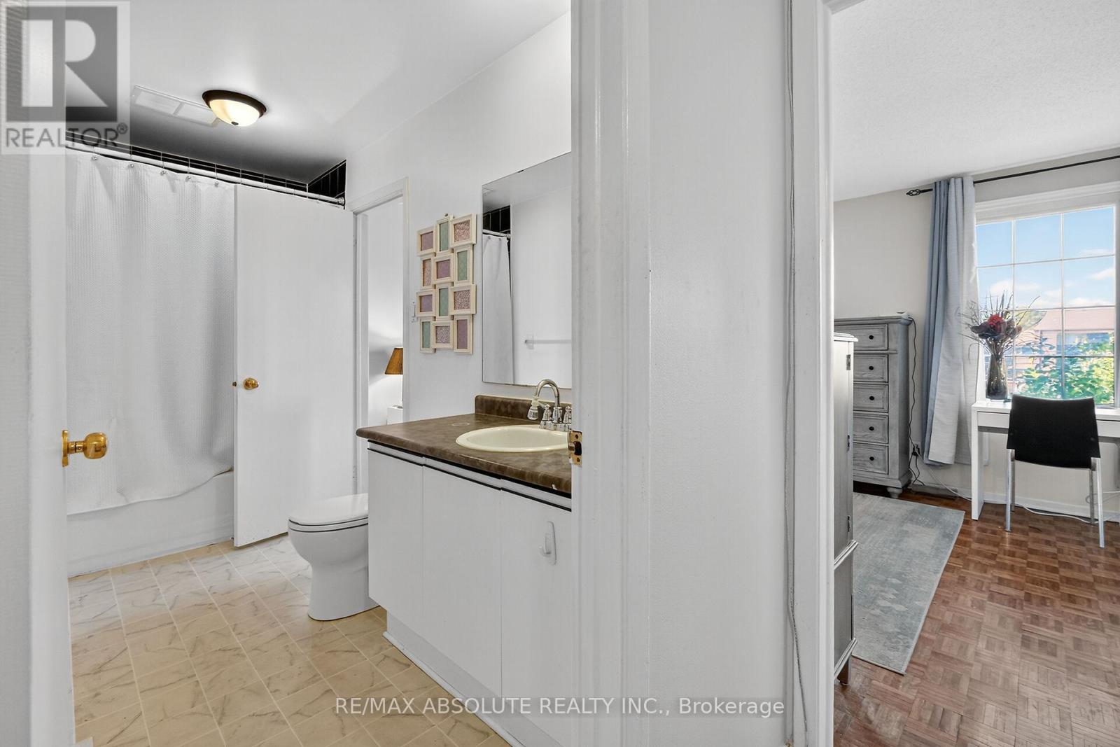 2628 Baseline Road, Ottawa, Ontario  K2H 7B4 - Photo 35 - X12532422