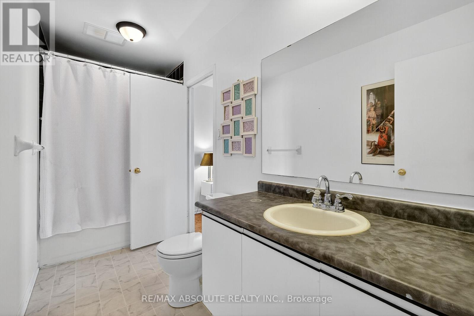 2628 Baseline Road, Ottawa, Ontario  K2H 7B4 - Photo 36 - X12532422