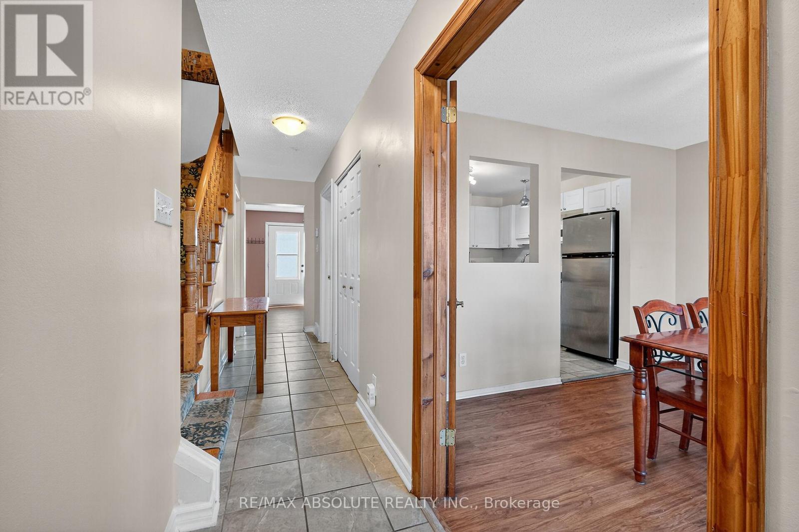 2628 Baseline Road, Ottawa, Ontario  K2H 7B4 - Photo 4 - X12532422