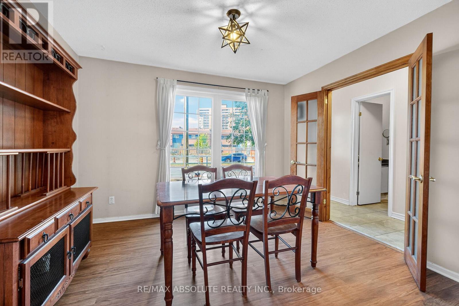 2628 Baseline Road, Ottawa, Ontario  K2H 7B4 - Photo 8 - X12532422