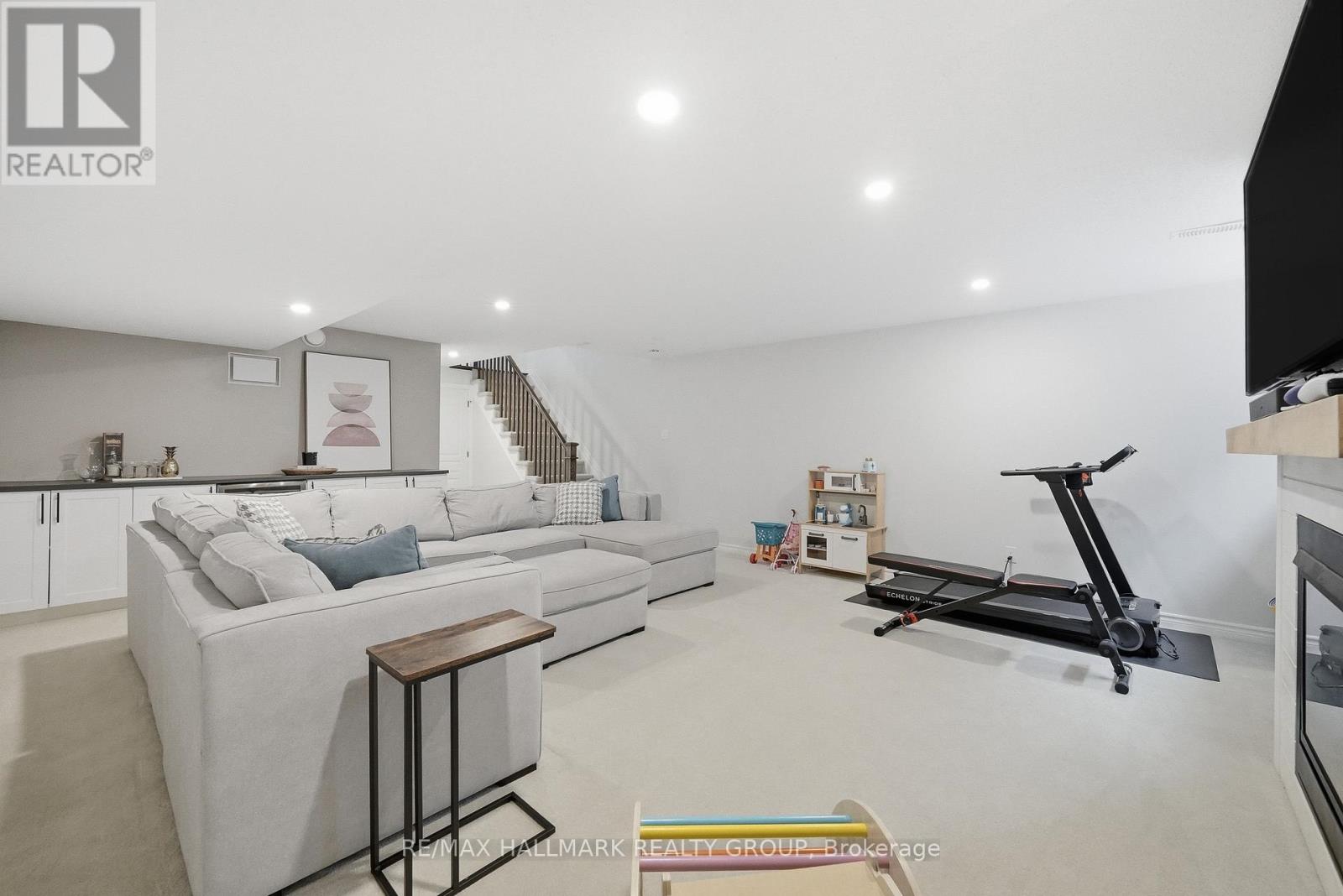 314 Melodie Street, Ottawa, Ontario  K1W 0H9 - Photo 30 - X12532436