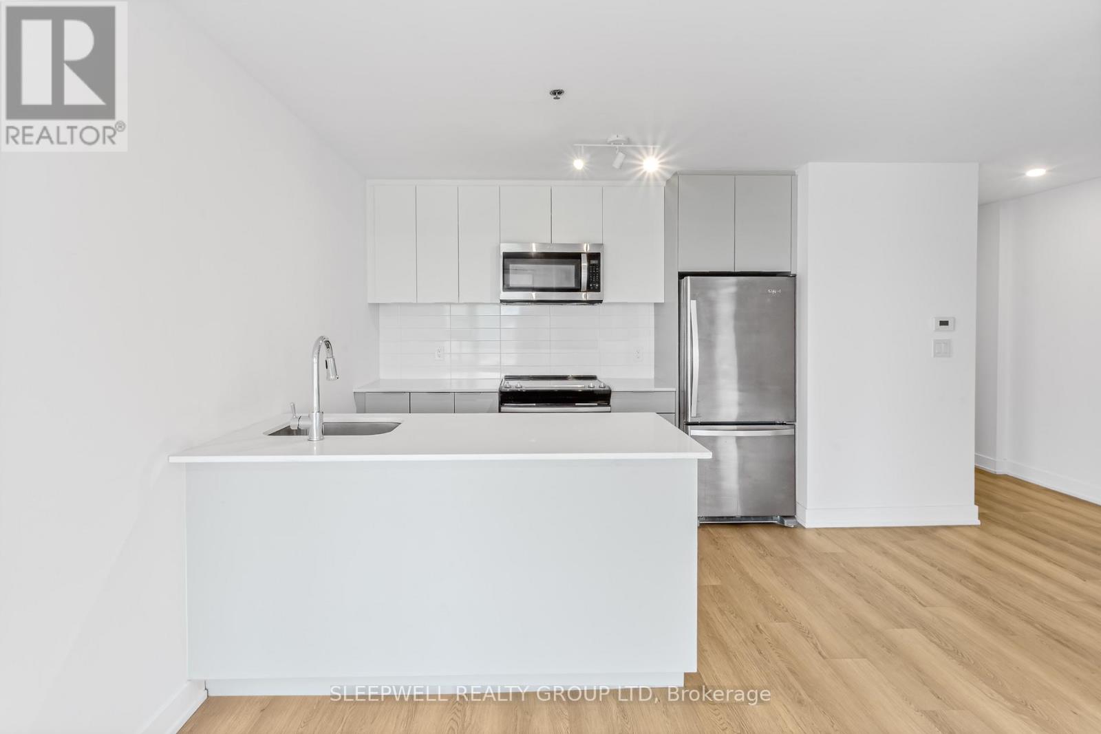 1910 - 1354 Carling Avenue, Ottawa, Ontario  K1Z 7L5 - Photo 2 - X12532582