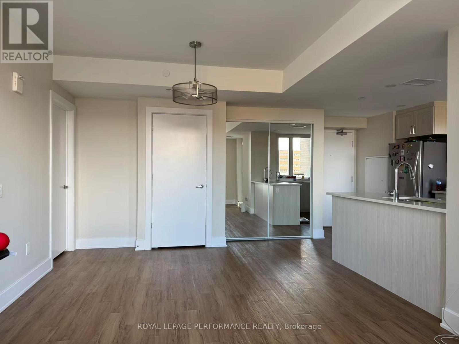 0804 - 518 Rochester Street, Ottawa, Ontario K1S 5W4 - Photo 14 - X12532684