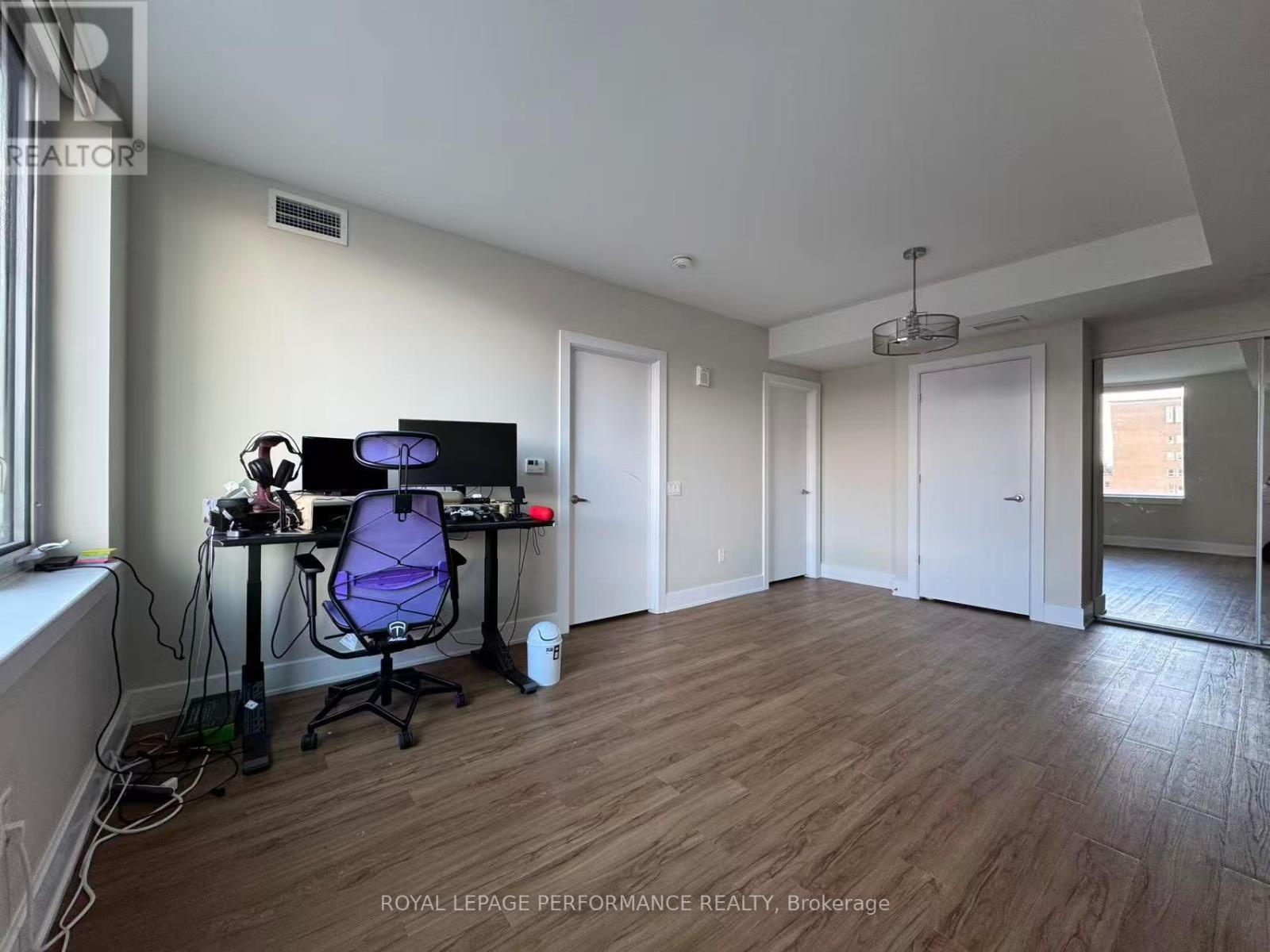 0804 - 518 Rochester Street, Ottawa, Ontario K1S 5W4 - Photo 6 - X12532684