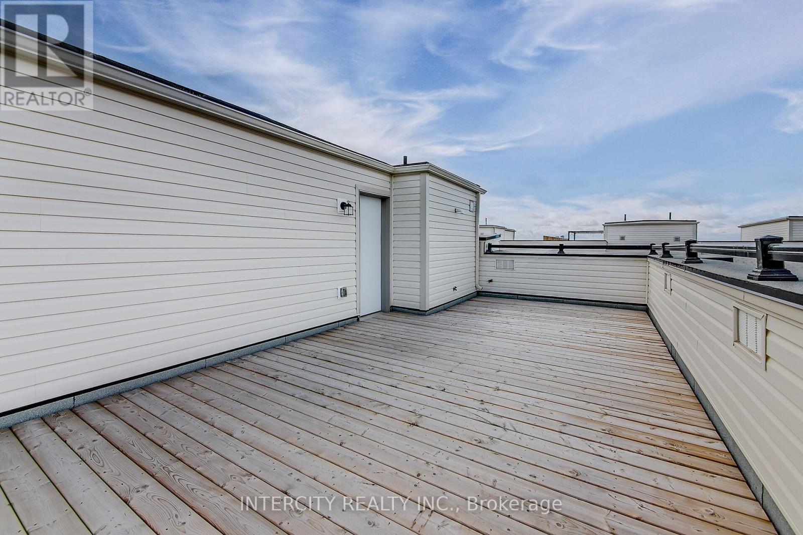 29 Albert Firman Lane, Markham, Ontario  L6C 3B5 - Photo 39 - N12242755