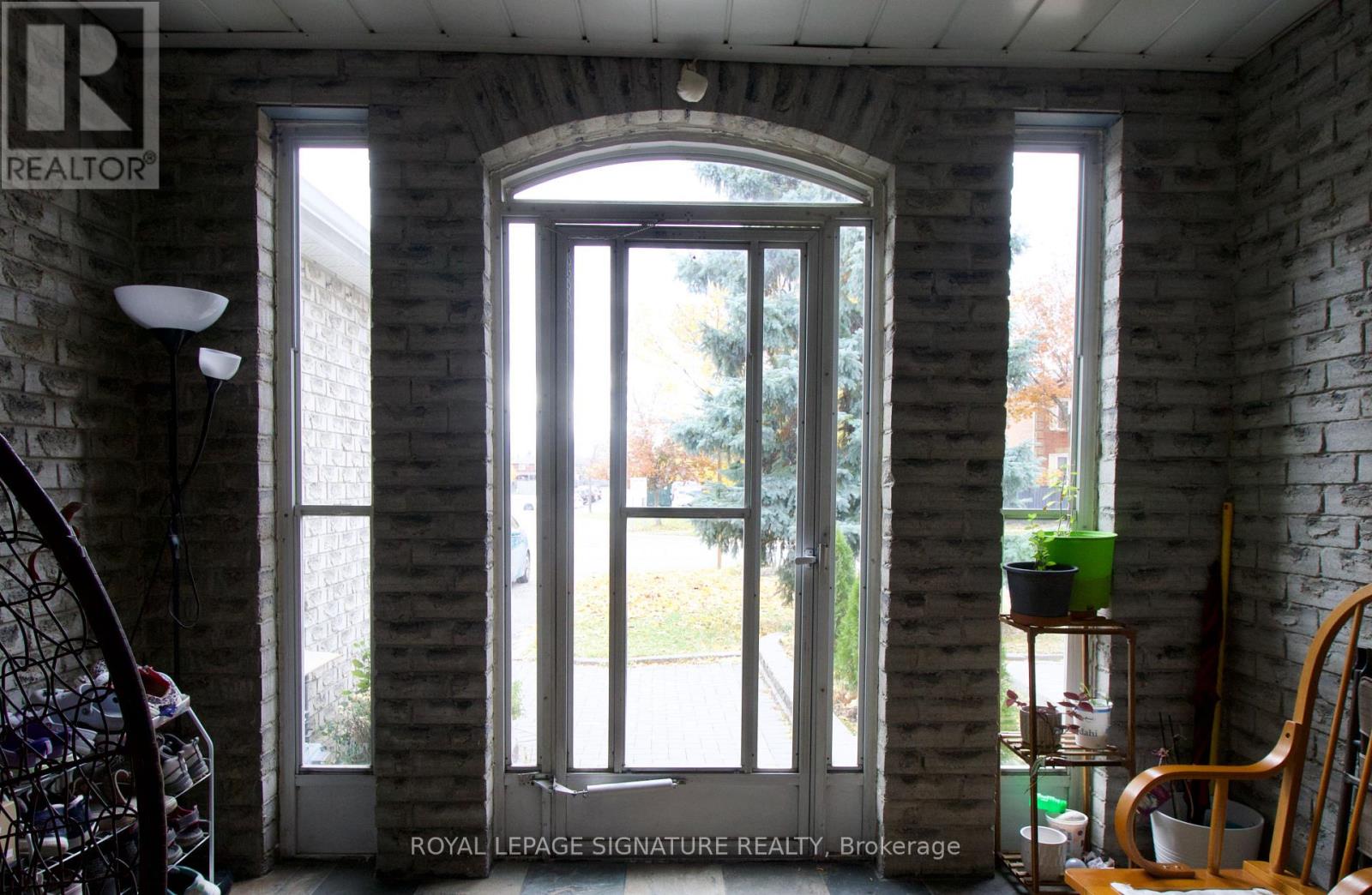 5125 Salishan Circle, Mississauga, Ontario  L5R 3E8 - Photo 10 - W12531104