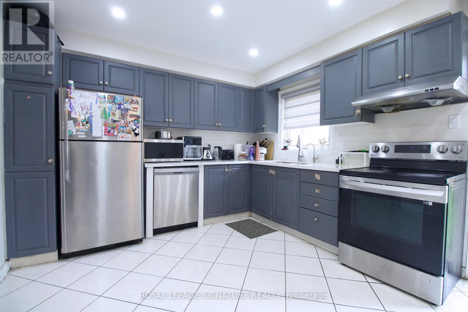 5125 Salishan Circle, Mississauga, Ontario  L5R 3E8 - Photo 17 - W12531104