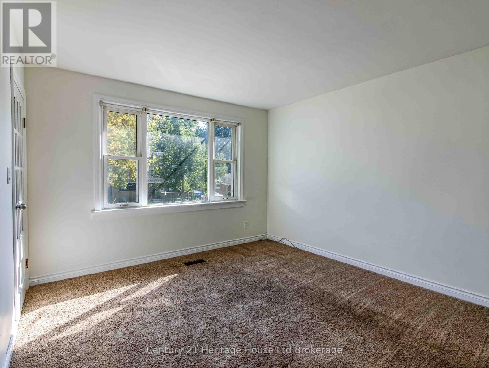 675 Miller Street, Woodstock, Ontario  N4S 5K2 - Photo 5 - X12532710