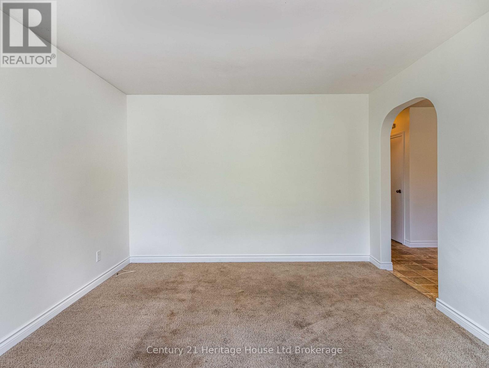 675 Miller Street, Woodstock, Ontario  N4S 5K2 - Photo 6 - X12532710