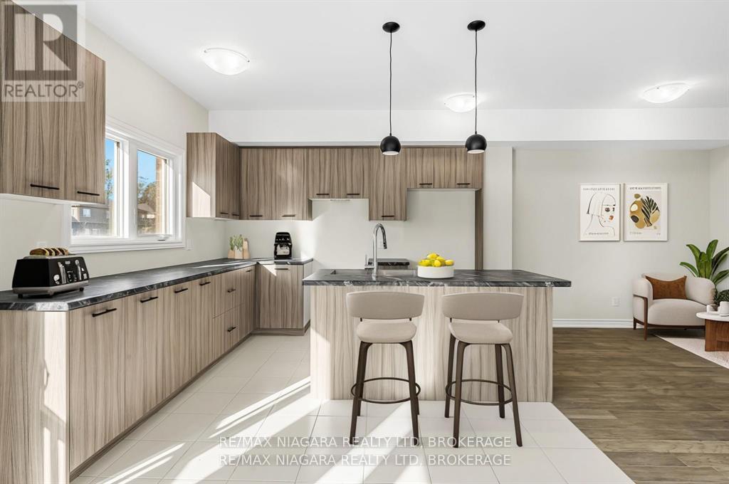 3219 Dominion Road, Fort Erie, Ontario L0S 1N0 - Photo 7 - X12532692