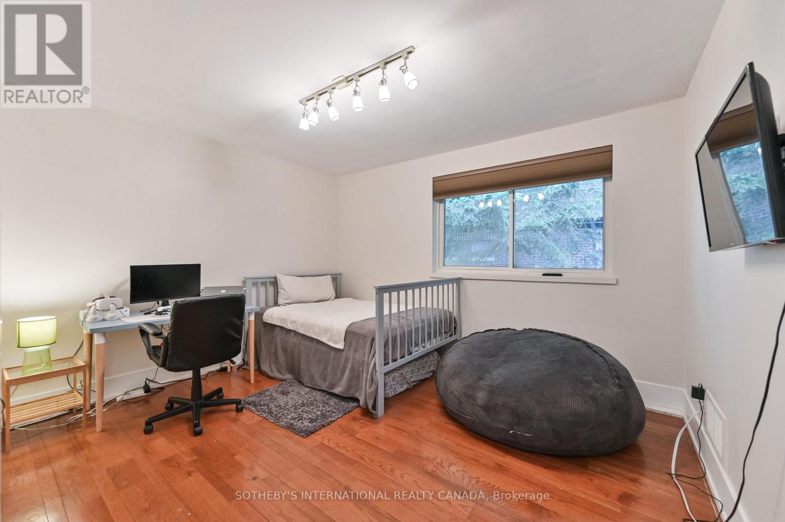 130 Monsheen Drive, Vaughan, Ontario  L4L 2E7 - Photo 14 - N12532350