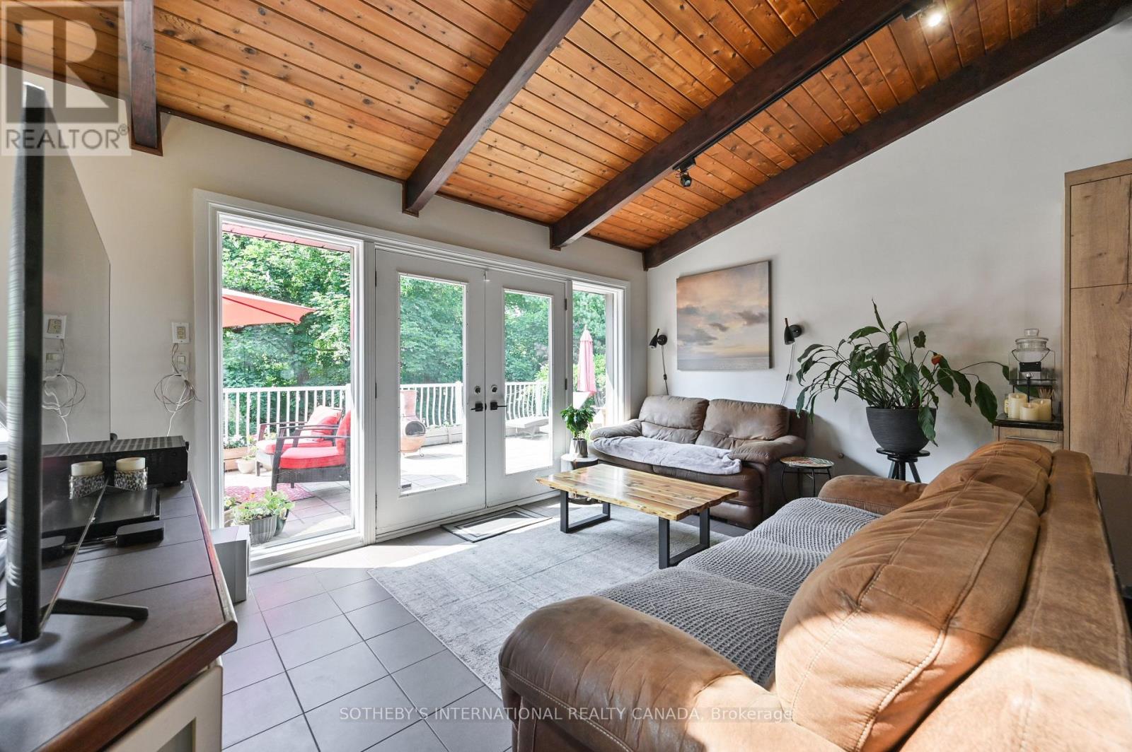 130 Monsheen Drive, Vaughan, Ontario  L4L 2E7 - Photo 9 - N12532350