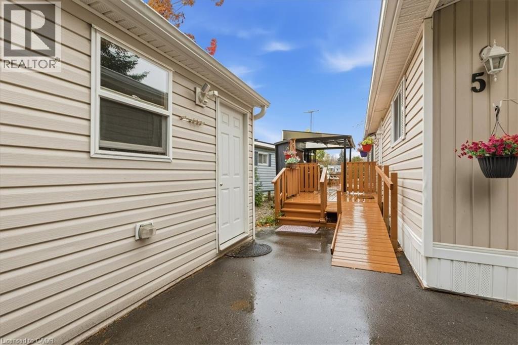 5 Bush Lane, Puslinch, Ontario  N1H 6H9 - Photo 4 - 40787379