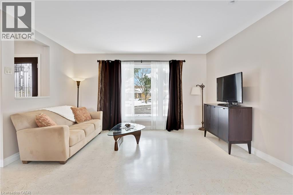 12 Sycamore Place, Kitchener, Ontario  N2M 4G1 - Photo 15 - 40786490