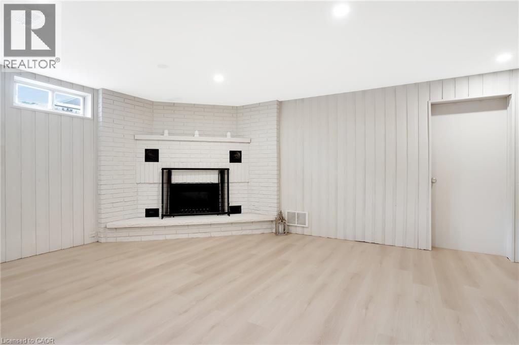 12 Sycamore Place, Kitchener, Ontario  N2M 4G1 - Photo 33 - 40786490