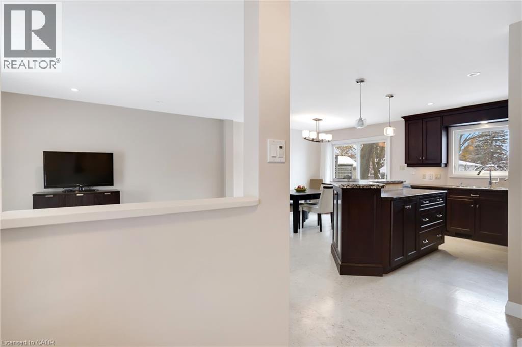 12 Sycamore Place, Kitchener, Ontario  N2M 4G1 - Photo 6 - 40786490