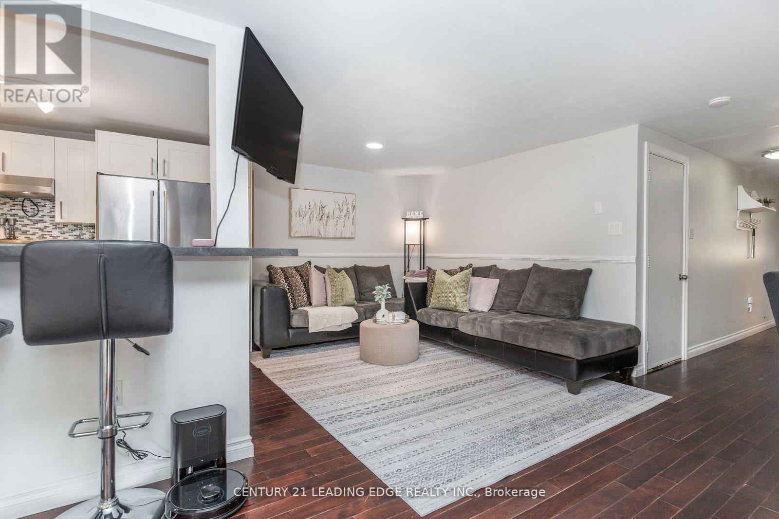 14 Quail Crescent, Barrie, Ontario  L4N 6X1 - Photo 3 - S12532362