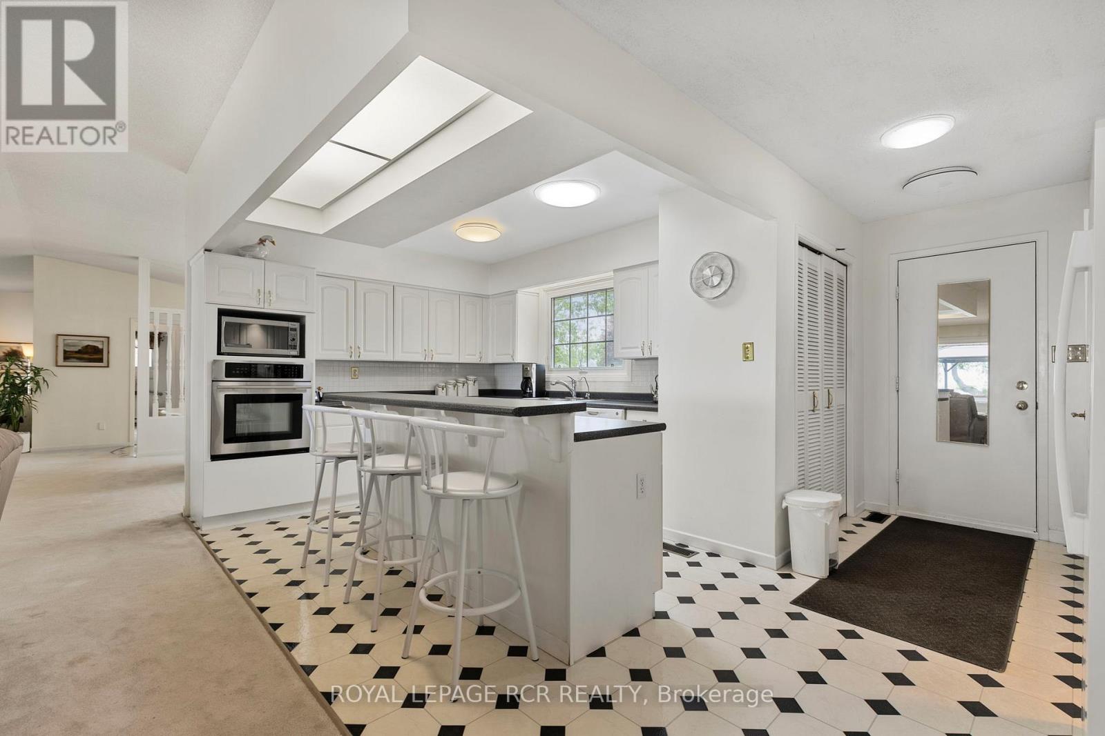 5 Park Lane, Ramara, Ontario  L0K 1B0 - Photo 21 - S12532412