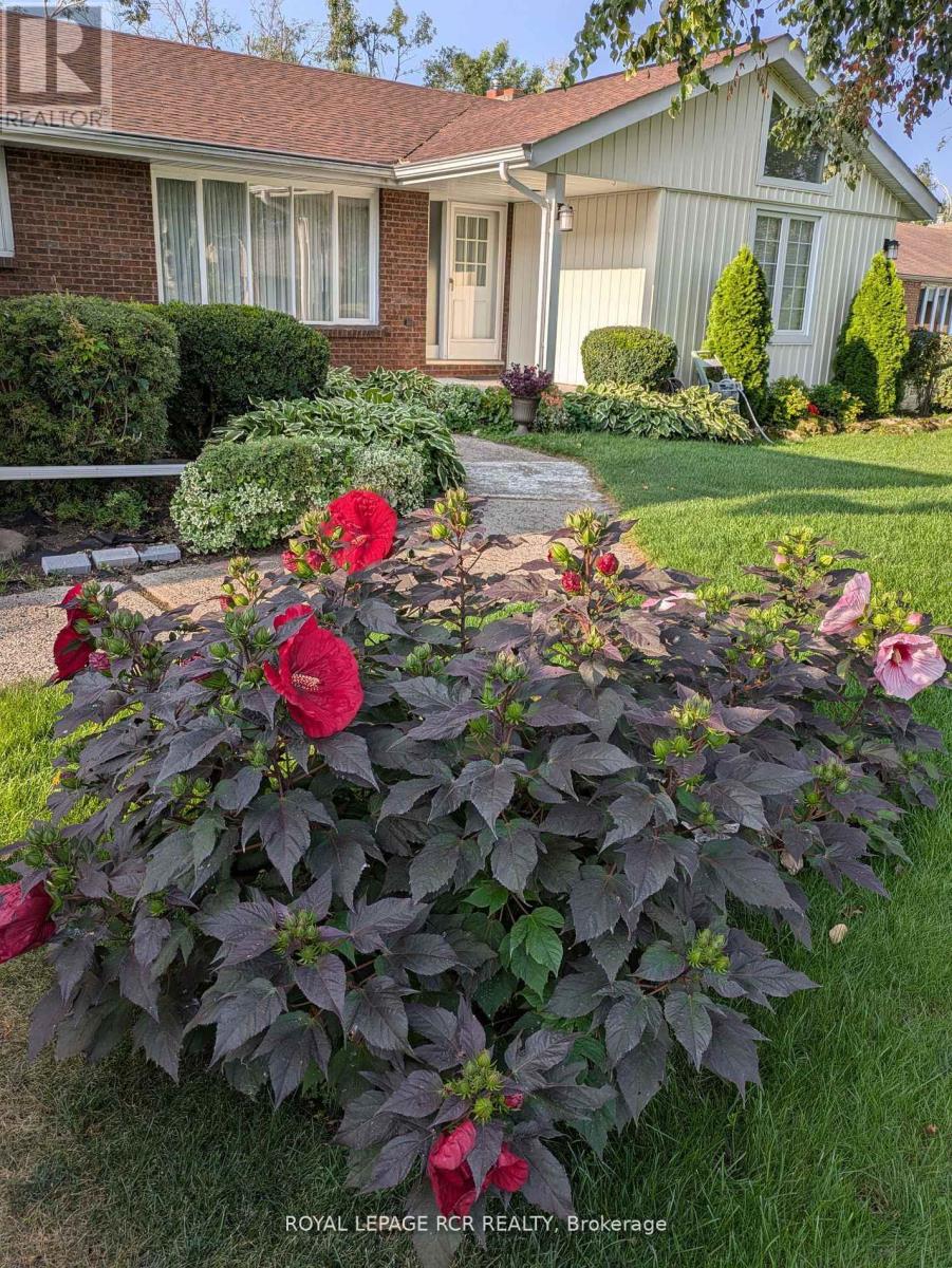 5 Park Lane, Ramara, Ontario  L0K 1B0 - Photo 3 - S12532412