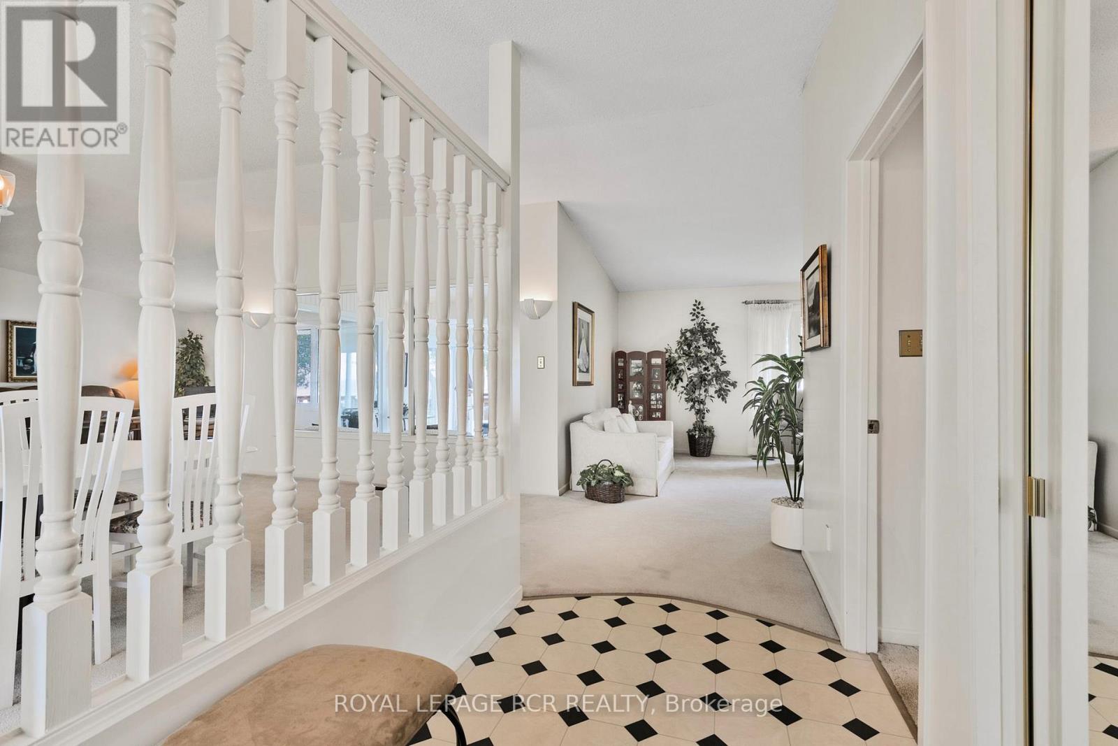 5 Park Lane, Ramara, Ontario  L0K 1B0 - Photo 4 - S12532412