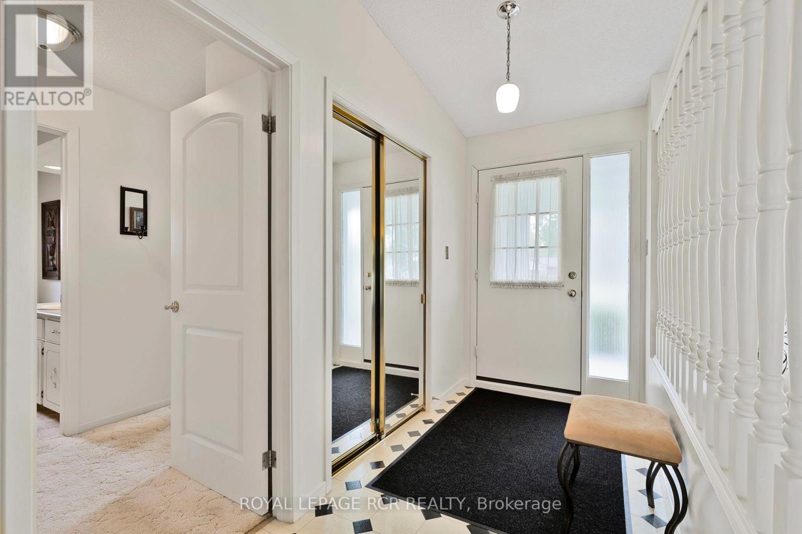 5 Park Lane, Ramara, Ontario  L0K 1B0 - Photo 5 - S12532412