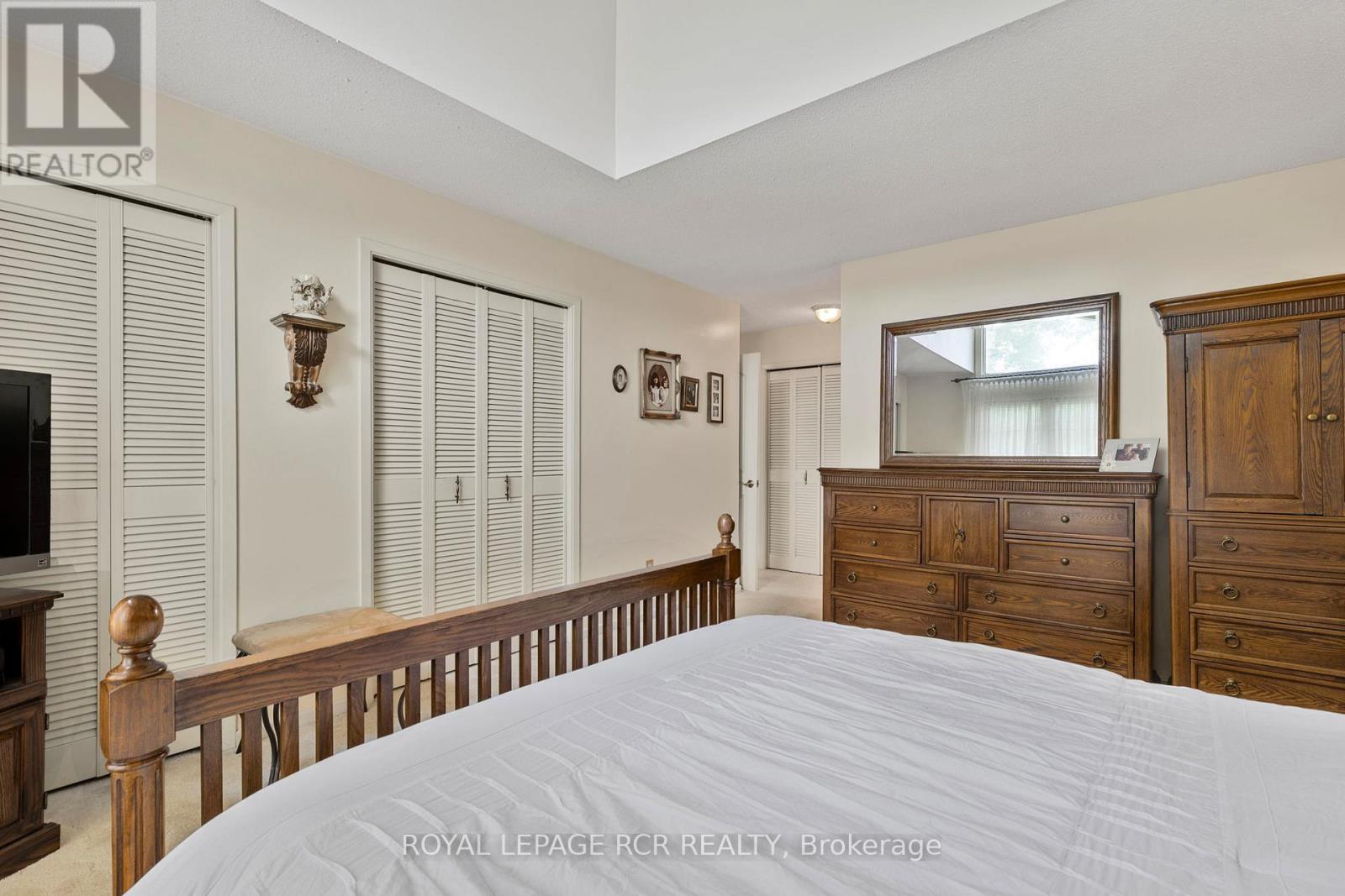 5 Park Lane, Ramara, Ontario  L0K 1B0 - Photo 7 - S12532412