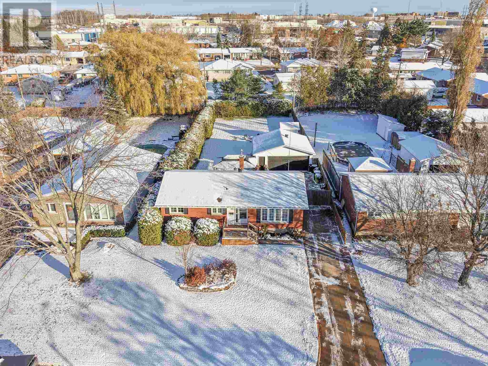 22 Lasalle Ct, Sault Ste. Marie, Ontario  P6B 4R6 - Photo 11 - SM253218