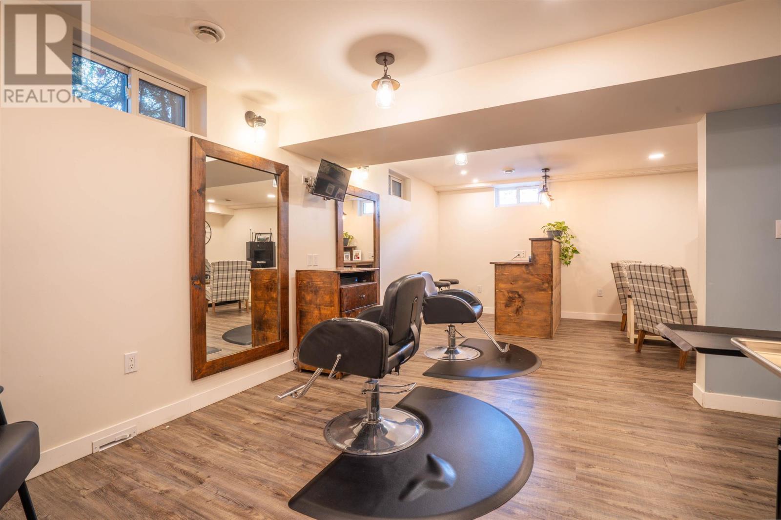 22 Lasalle Ct, Sault Ste. Marie, Ontario  P6B 4R6 - Photo 32 - SM253218