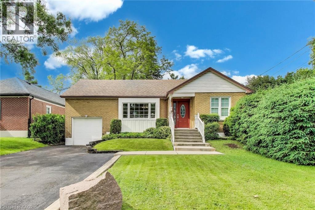 9 AVALON Avenue, Stoney Creek, Ontario