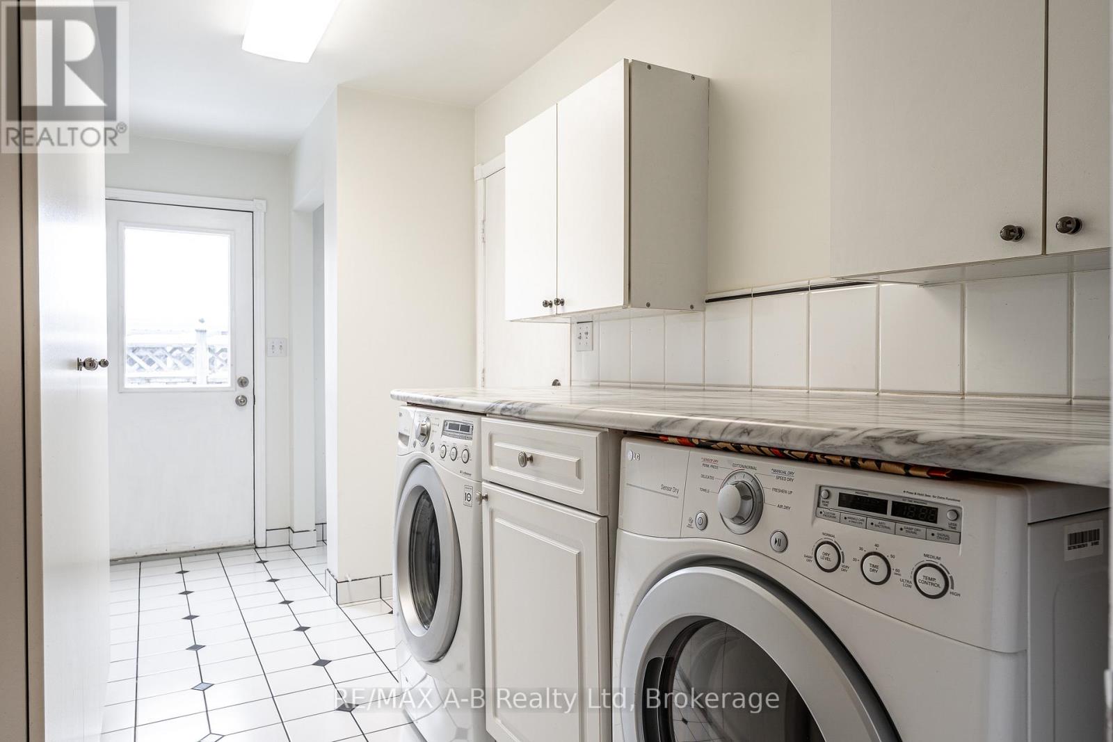 86 Freeland Drive, Stratford, Ontario  N4Z 1H1 - Photo 25 - X12532738