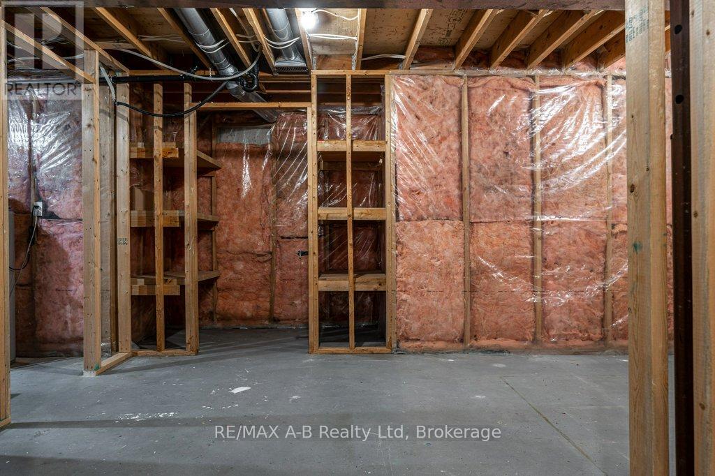 86 Freeland Drive, Stratford, Ontario  N4Z 1H1 - Photo 45 - X12532738